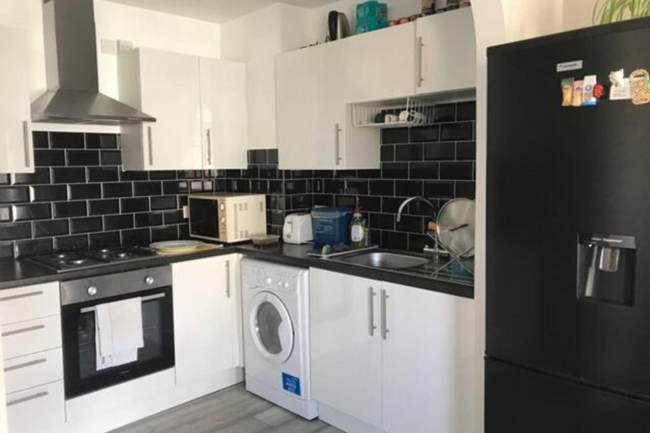 Lovely Victorian Flat For 6 In Stoke Newington London Exterior photo
